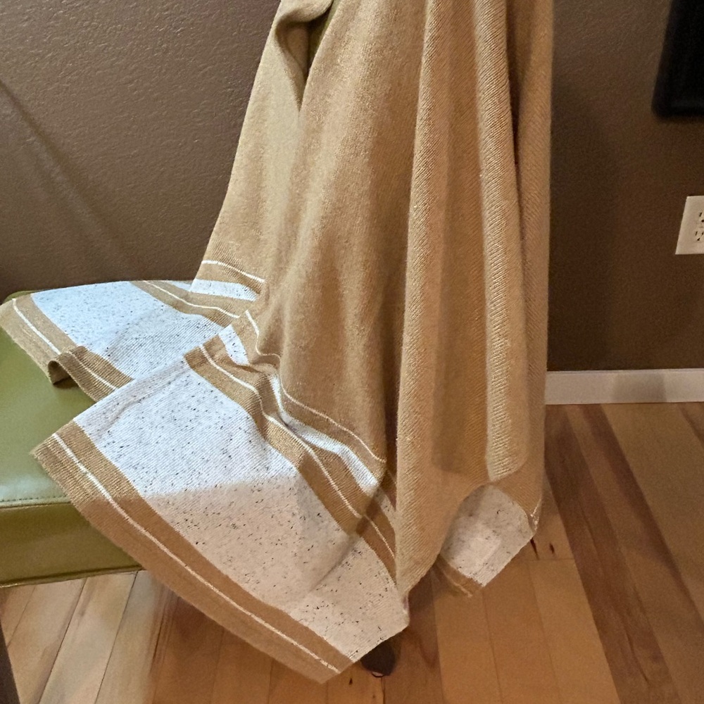 Soft Surroundings Tan and Cream Poncho
